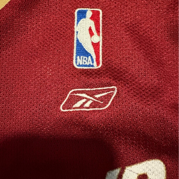NBA Jersey l- Cleveland Cavalier Reebok Official NBA (Men’s: Large) - Picture 4 of 5